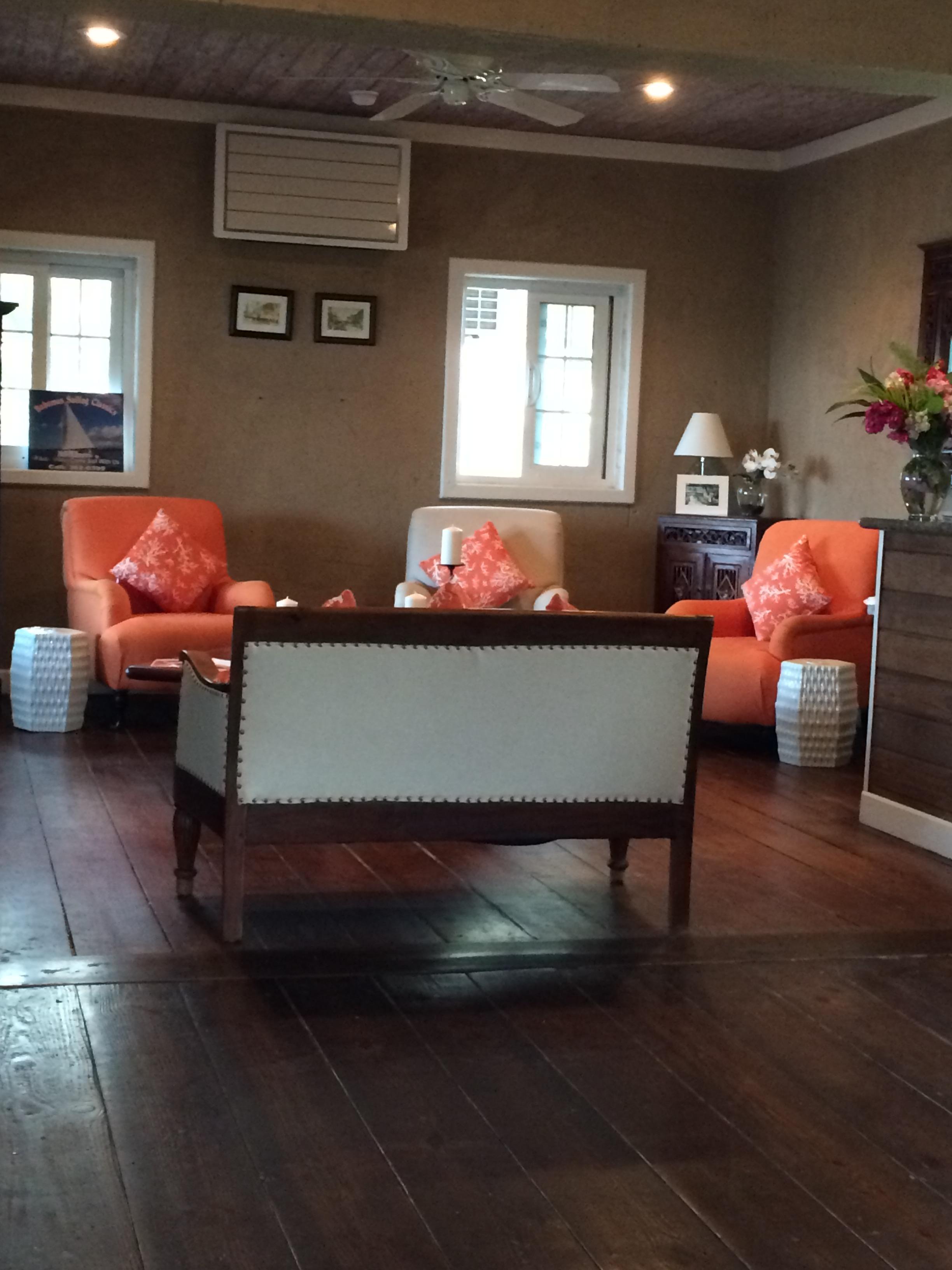 A Stone'S Throw Away Hotel แนสซอ ภายนอก รูปภาพ